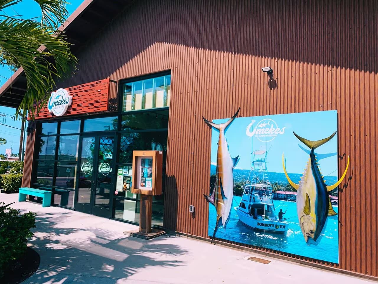 Umeke's Fish Market Bar & Grill